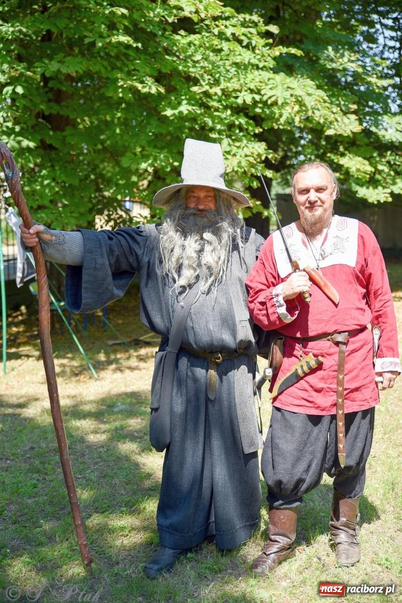 Zdjęcie w galerii na portalu naszraciborz.pl: Gandalf i przyjaciele zawitali do Raciborza [FOTO] wiadomości z regionu