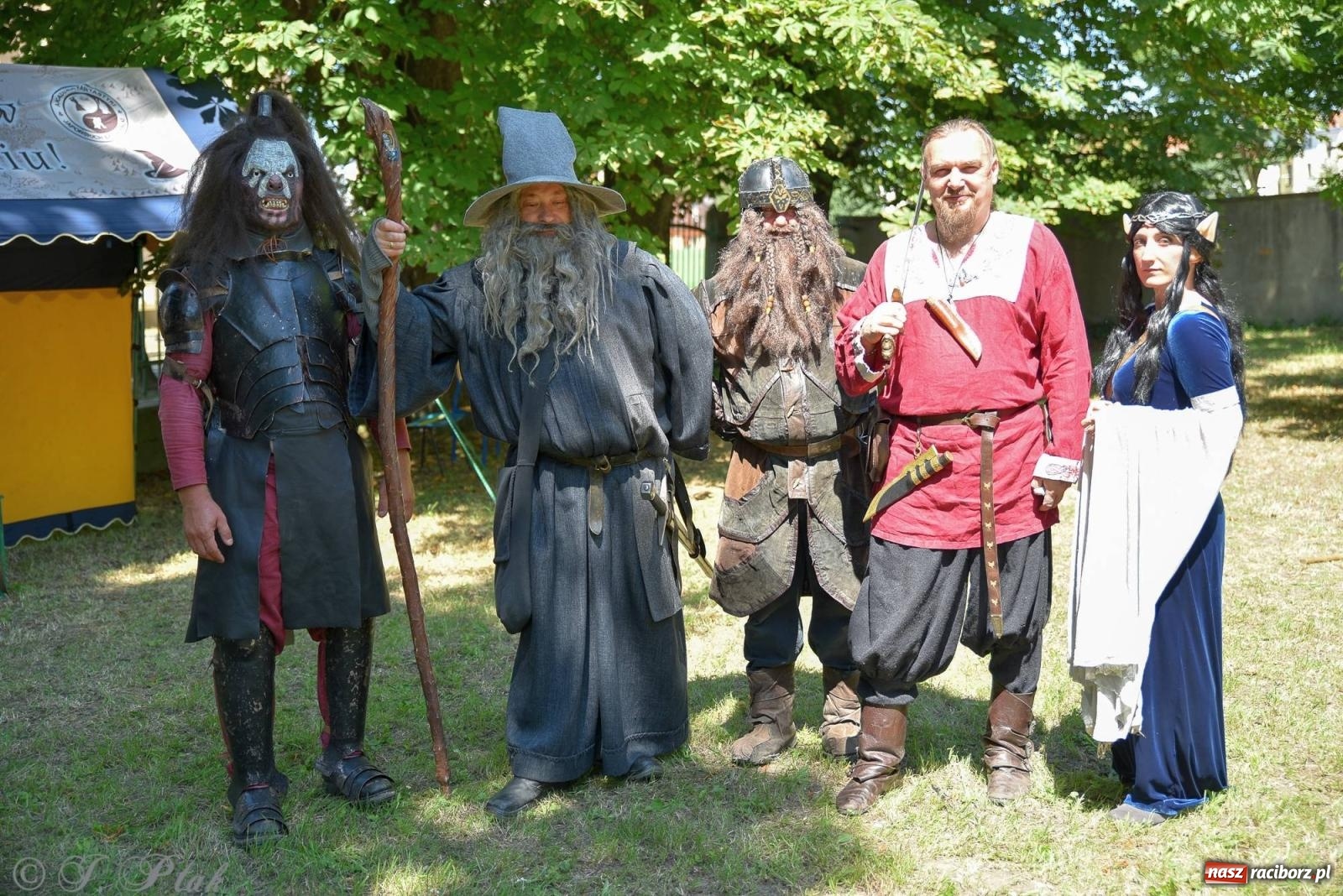 Zdjęcie w galerii na portalu naszraciborz.pl: Gandalf i przyjaciele zawitali do Raciborza [FOTO] wiadomości z regionu