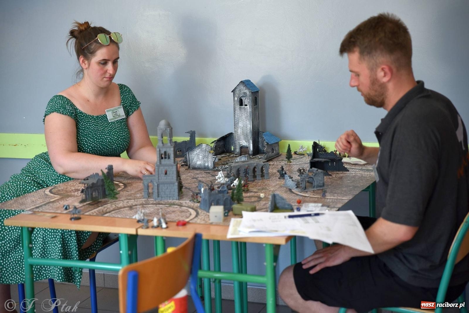 Zdjęcie w galerii na portalu naszraciborz.pl: Gandalf i przyjaciele zawitali do Raciborza [FOTO] wiadomości z regionu