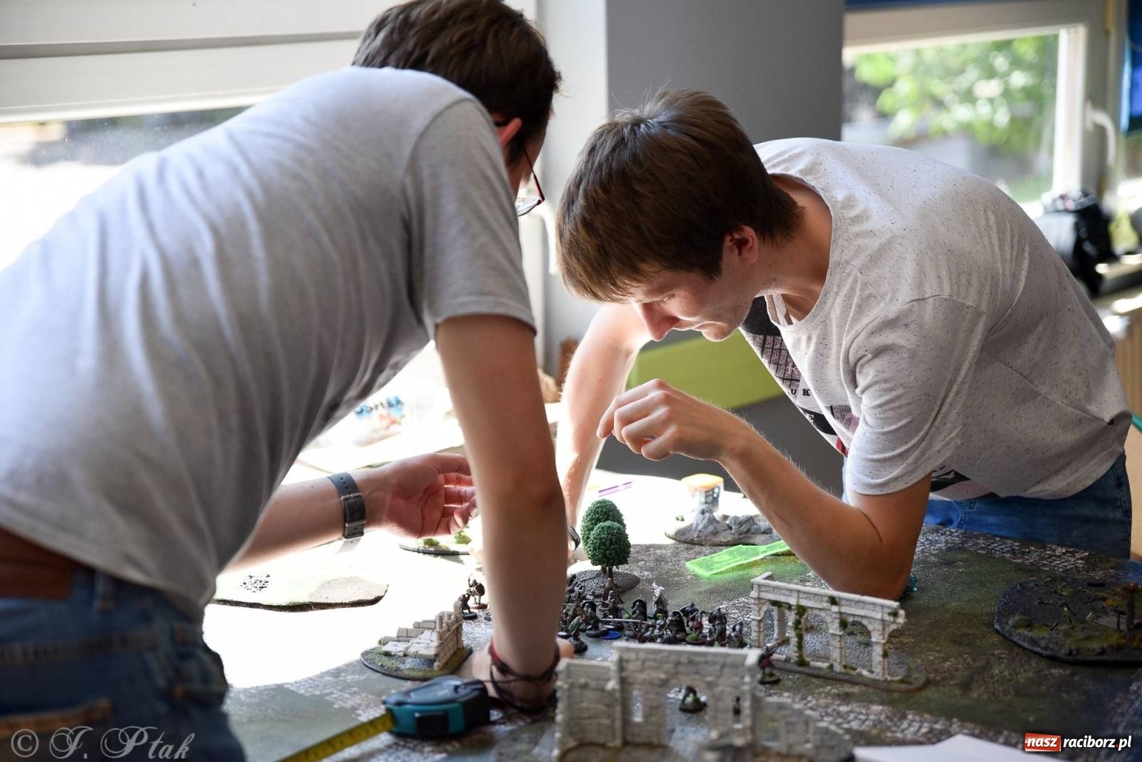 Zdjęcie w galerii na portalu naszraciborz.pl: Gandalf i przyjaciele zawitali do Raciborza [FOTO] wiadomości z regionu