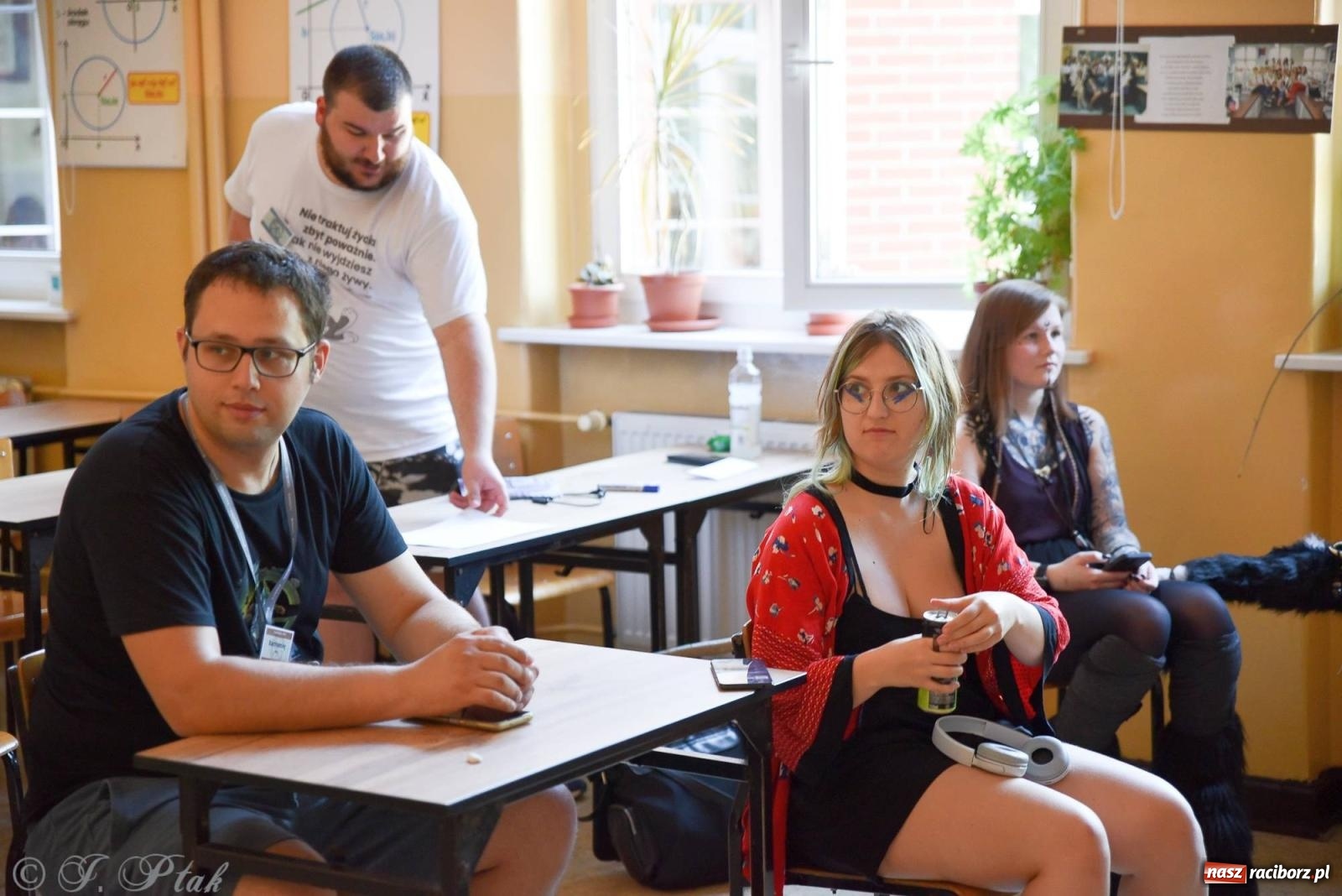 Zdjęcie w galerii na portalu naszraciborz.pl: Gandalf i przyjaciele zawitali do Raciborza [FOTO] wiadomości z regionu