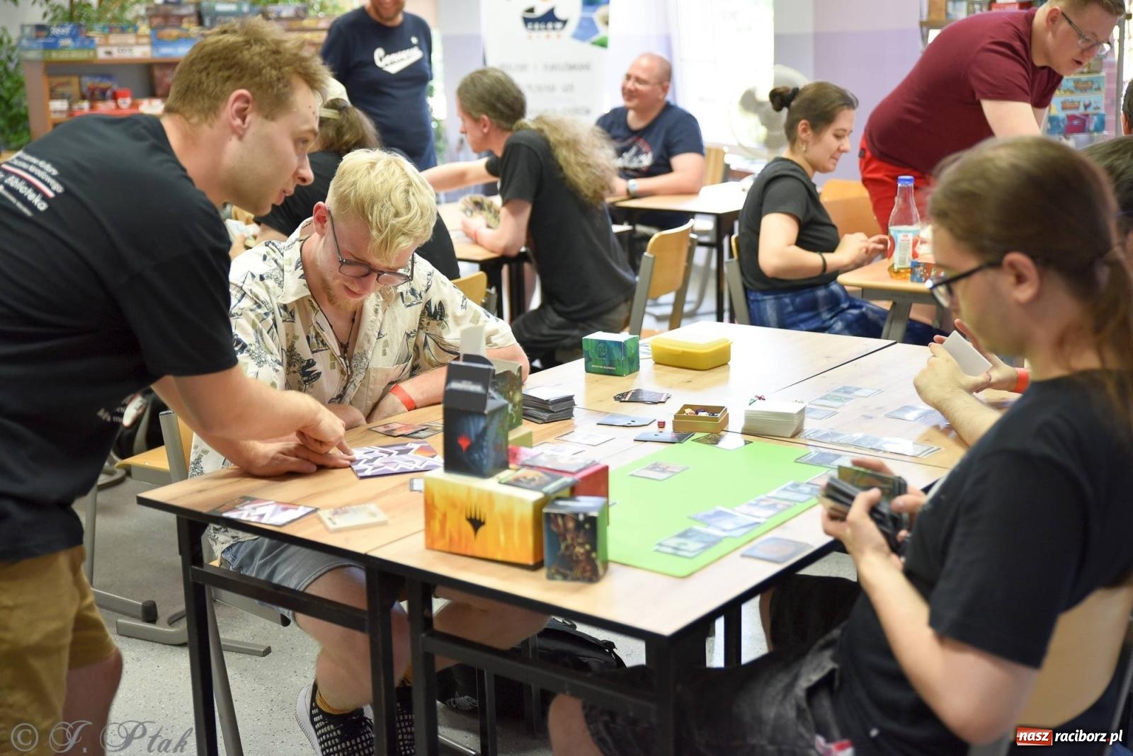 Zdjęcie w galerii na portalu naszraciborz.pl: Gandalf i przyjaciele zawitali do Raciborza [FOTO] wiadomości z regionu