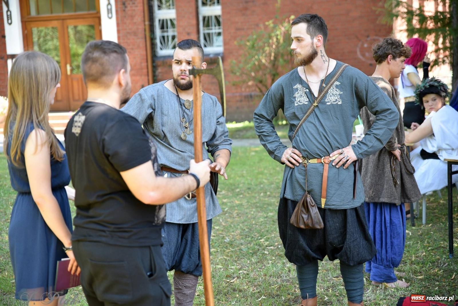 Zdjęcie w galerii na portalu naszraciborz.pl: Gandalf i przyjaciele zawitali do Raciborza [FOTO] wiadomości z regionu