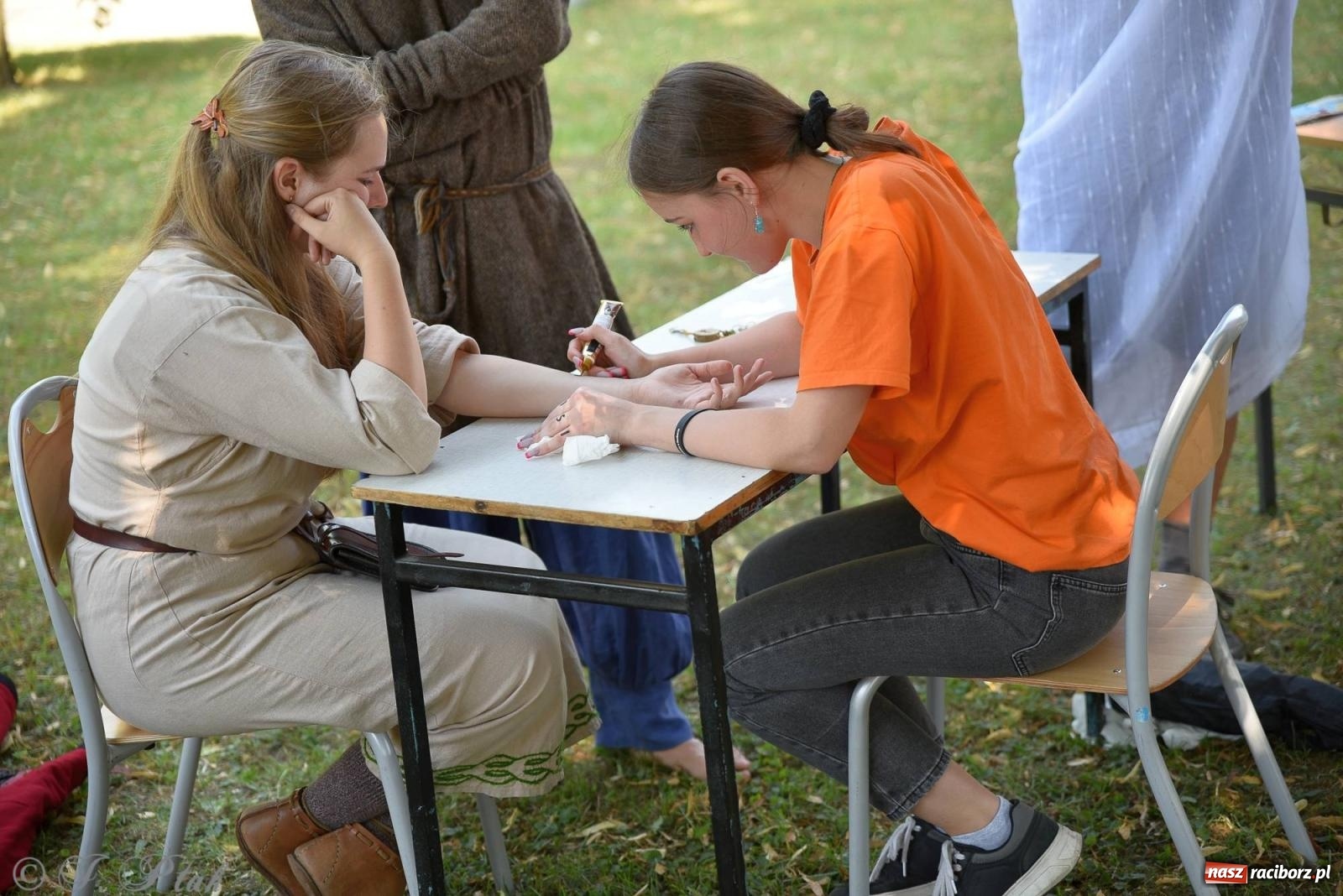 Zdjęcie w galerii na portalu naszraciborz.pl: Gandalf i przyjaciele zawitali do Raciborza [FOTO] wiadomości z regionu