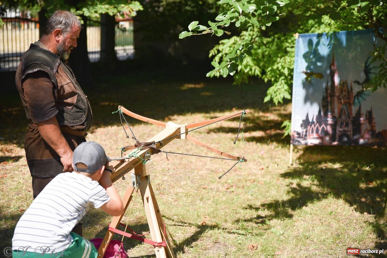 Zdjęcie w galerii na portalu naszraciborz.pl: Gandalf i przyjaciele zawitali do Raciborza [FOTO] wiadomości z regionu