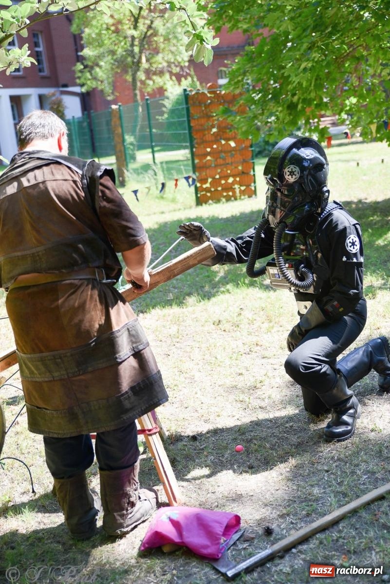 Zdjęcie w galerii na portalu naszraciborz.pl: Gandalf i przyjaciele zawitali do Raciborza [FOTO] wiadomości z regionu