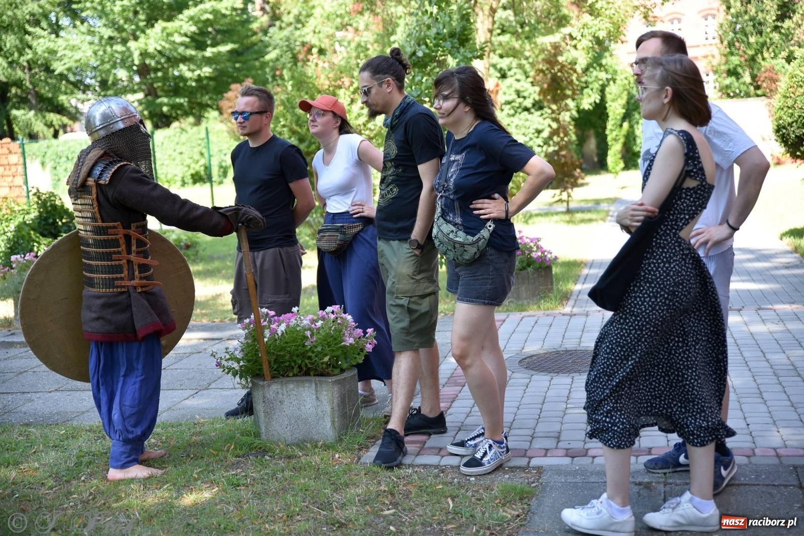 Zdjęcie w galerii na portalu naszraciborz.pl: Gandalf i przyjaciele zawitali do Raciborza [FOTO] wiadomości z regionu