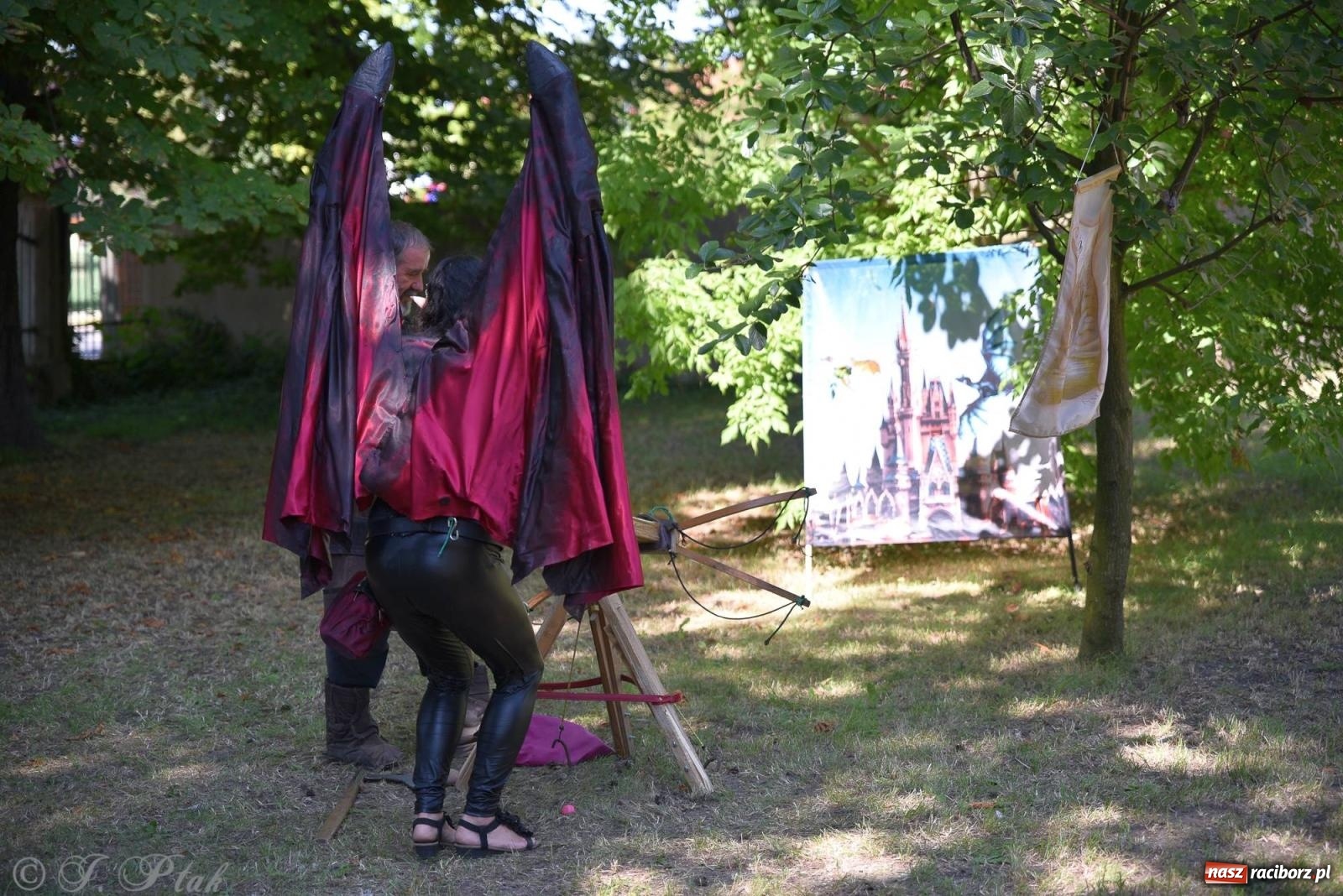 Zdjęcie w galerii na portalu naszraciborz.pl: Gandalf i przyjaciele zawitali do Raciborza [FOTO] wiadomości z regionu