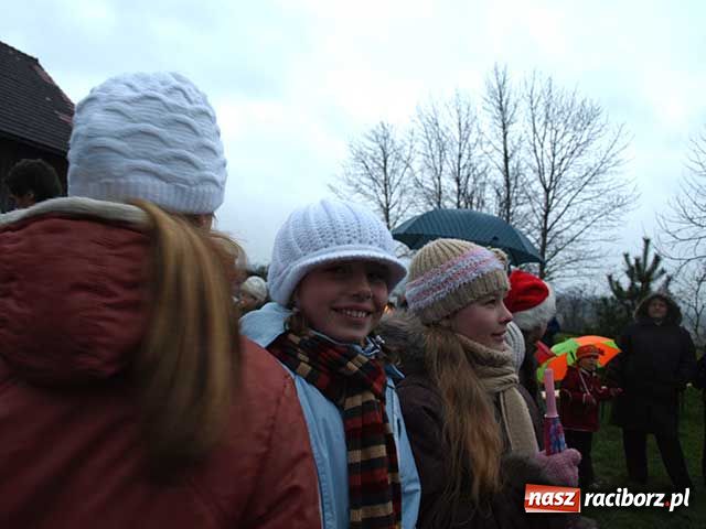 Zdjęcie w galerii na portalu naszraciborz.pl: Didżej proboszcz i farski ogród wiadomości z regionu