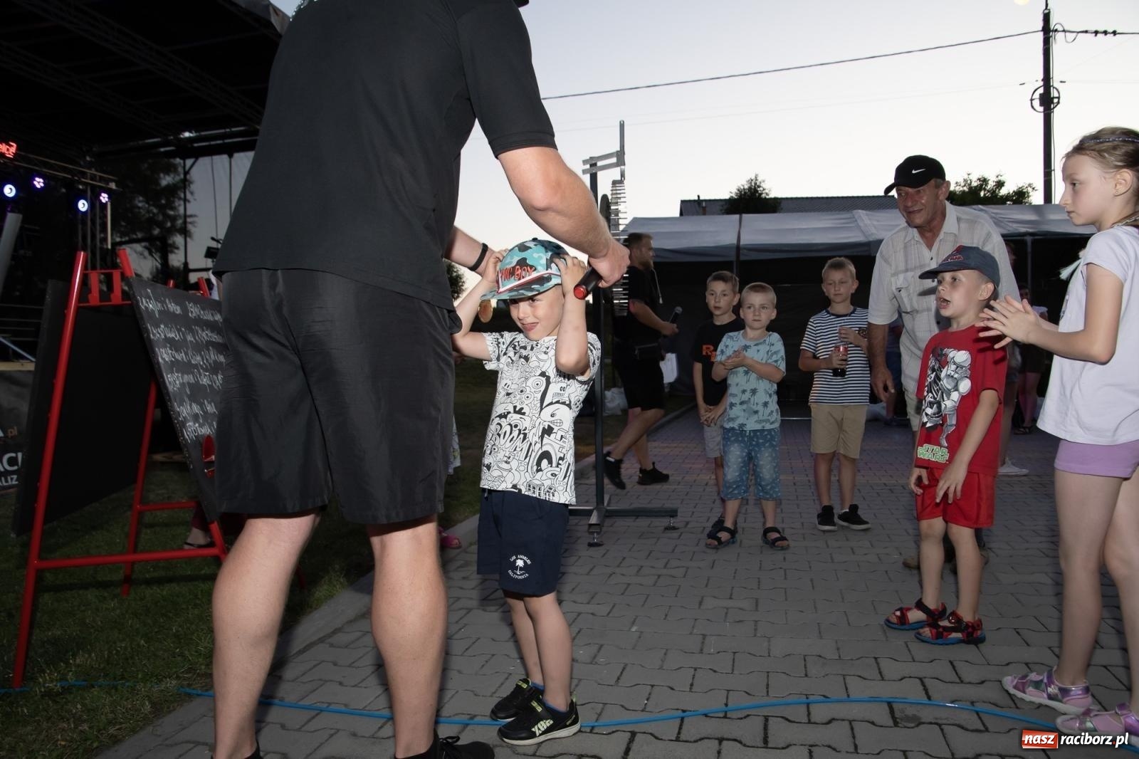 Zdjęcie w galerii na portalu naszraciborz.pl: Rodzinny festyn strażacki w Sudole. W akcji młodzi strażacy [FOTO i WIDEO] wiadomości z regionu