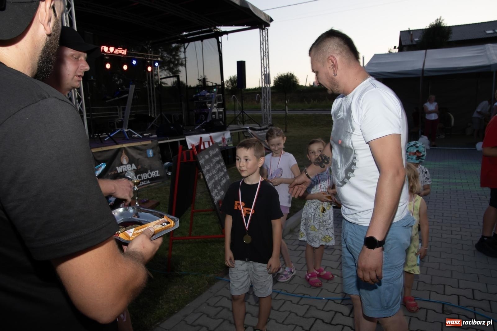 Zdjęcie w galerii na portalu naszraciborz.pl: Rodzinny festyn strażacki w Sudole. W akcji młodzi strażacy [FOTO i WIDEO] wiadomości z regionu