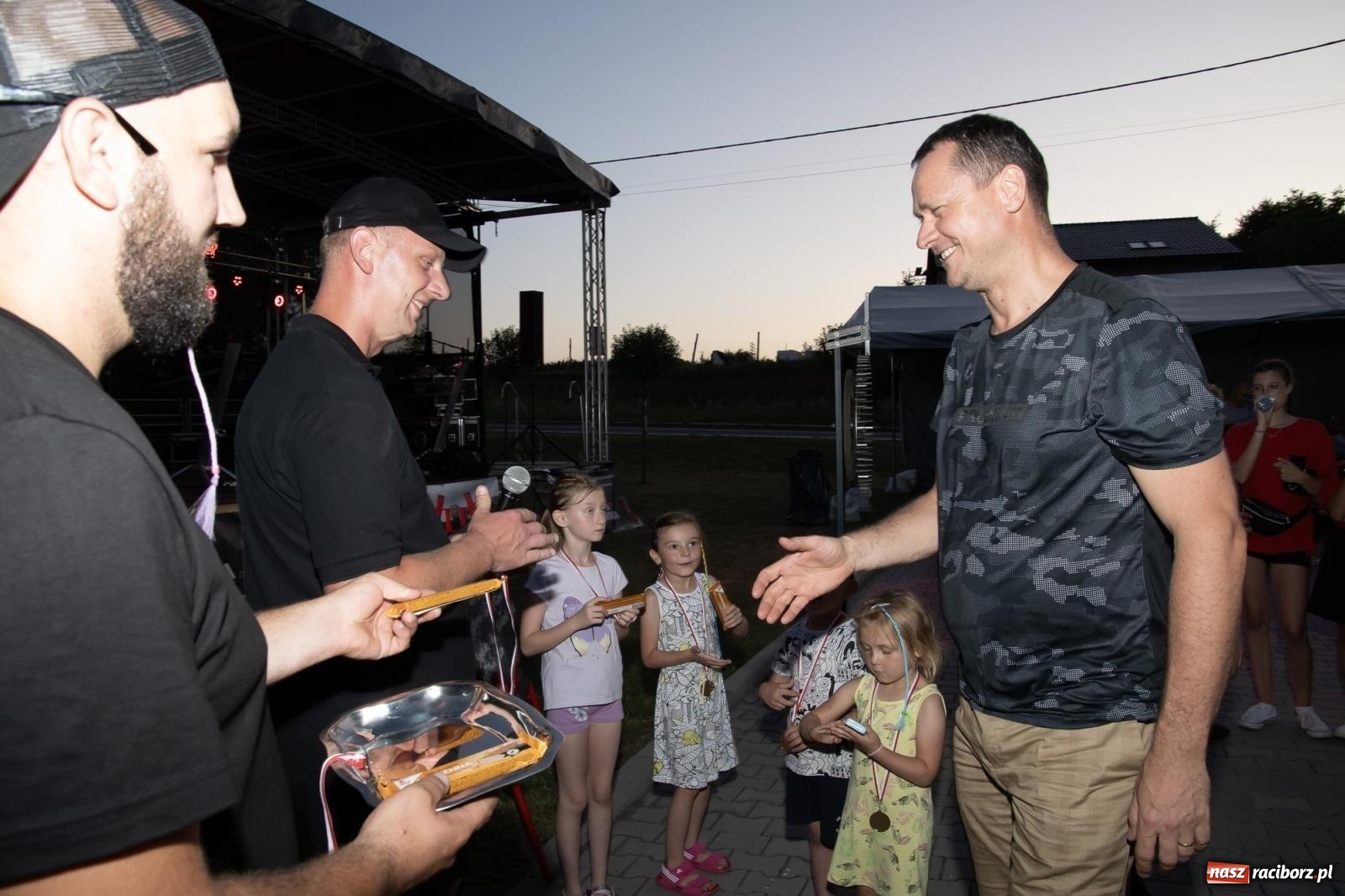 Zdjęcie w galerii na portalu naszraciborz.pl: Rodzinny festyn strażacki w Sudole. W akcji młodzi strażacy [FOTO i WIDEO] wiadomości z regionu