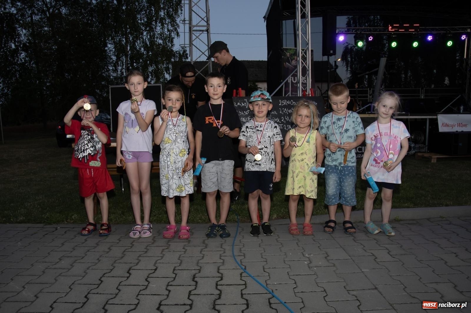 Zdjęcie w galerii na portalu naszraciborz.pl: Rodzinny festyn strażacki w Sudole. W akcji młodzi strażacy [FOTO i WIDEO] wiadomości z regionu