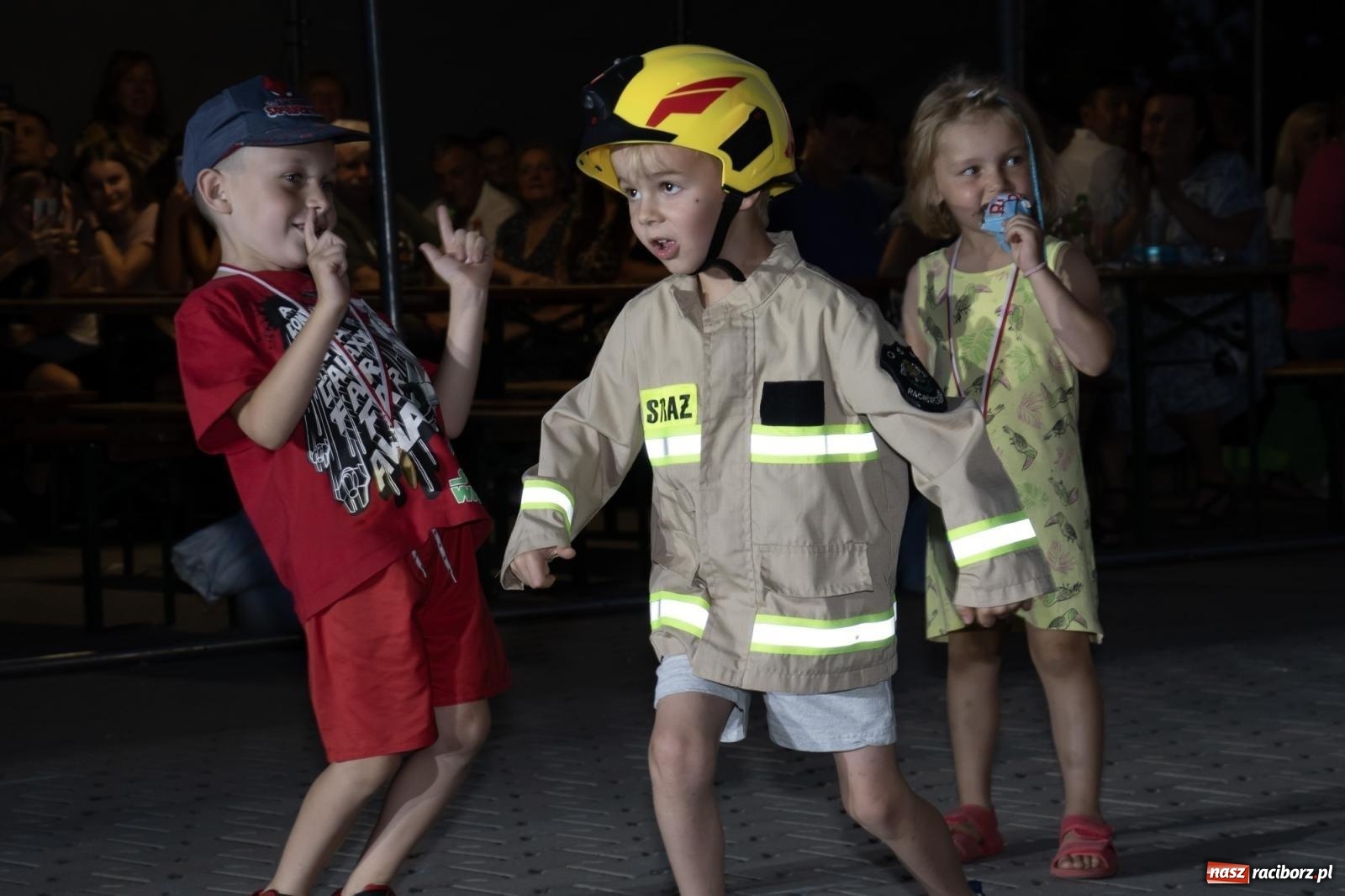 Zdjęcie w galerii na portalu naszraciborz.pl: Rodzinny festyn strażacki w Sudole. W akcji młodzi strażacy [FOTO i WIDEO] wiadomości z regionu