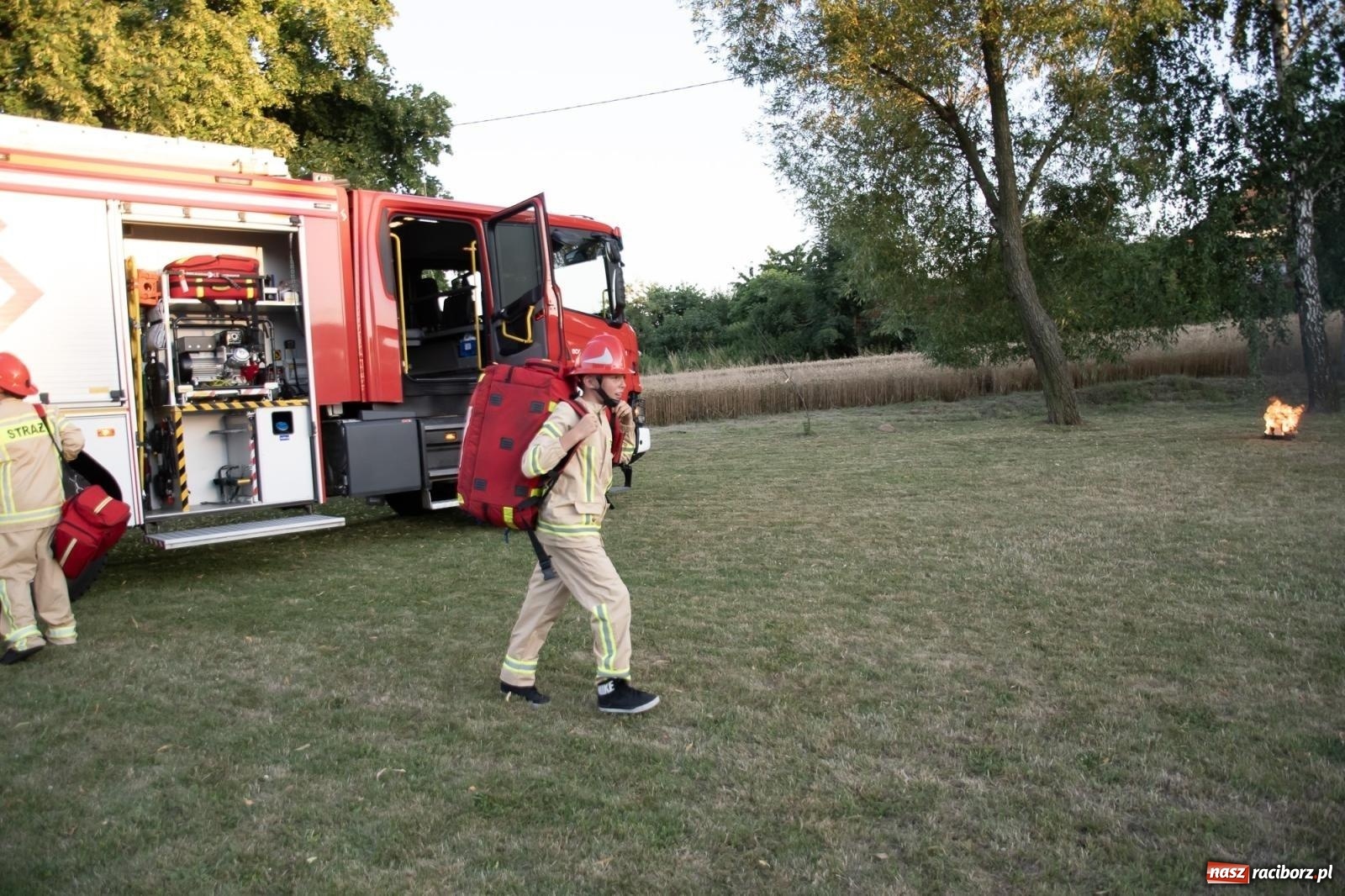 Zdjęcie w galerii na portalu naszraciborz.pl: Rodzinny festyn strażacki w Sudole. W akcji młodzi strażacy [FOTO i WIDEO] wiadomości z regionu