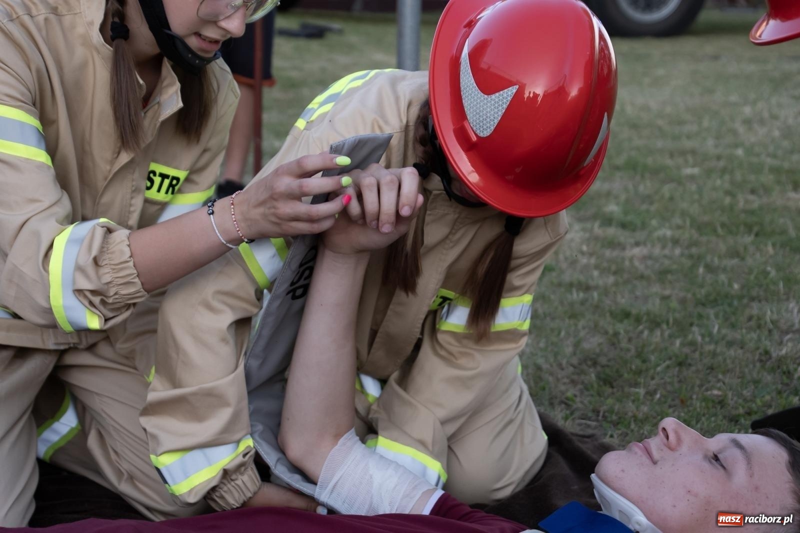 Zdjęcie w galerii na portalu naszraciborz.pl: Rodzinny festyn strażacki w Sudole. W akcji młodzi strażacy [FOTO i WIDEO] wiadomości z regionu