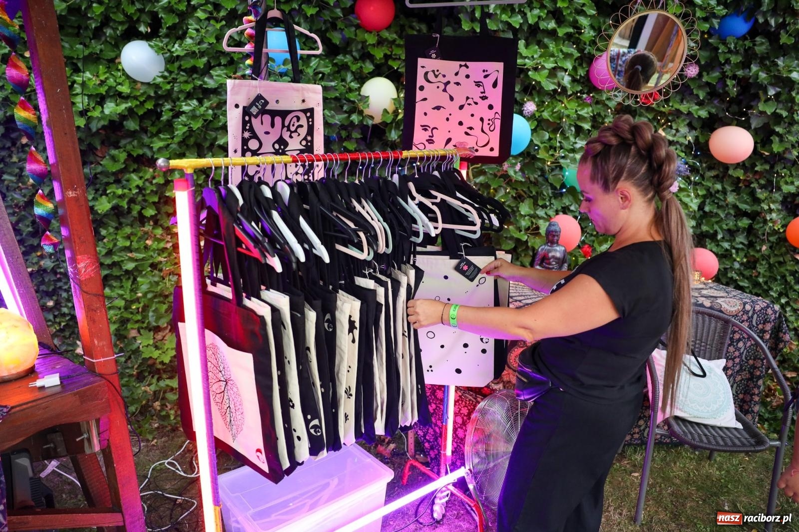 Zdjęcie w galerii na portalu naszraciborz.pl: Full Moon na raciborskim zamku - dzień drugi [FOTO] wiadomości z regionu