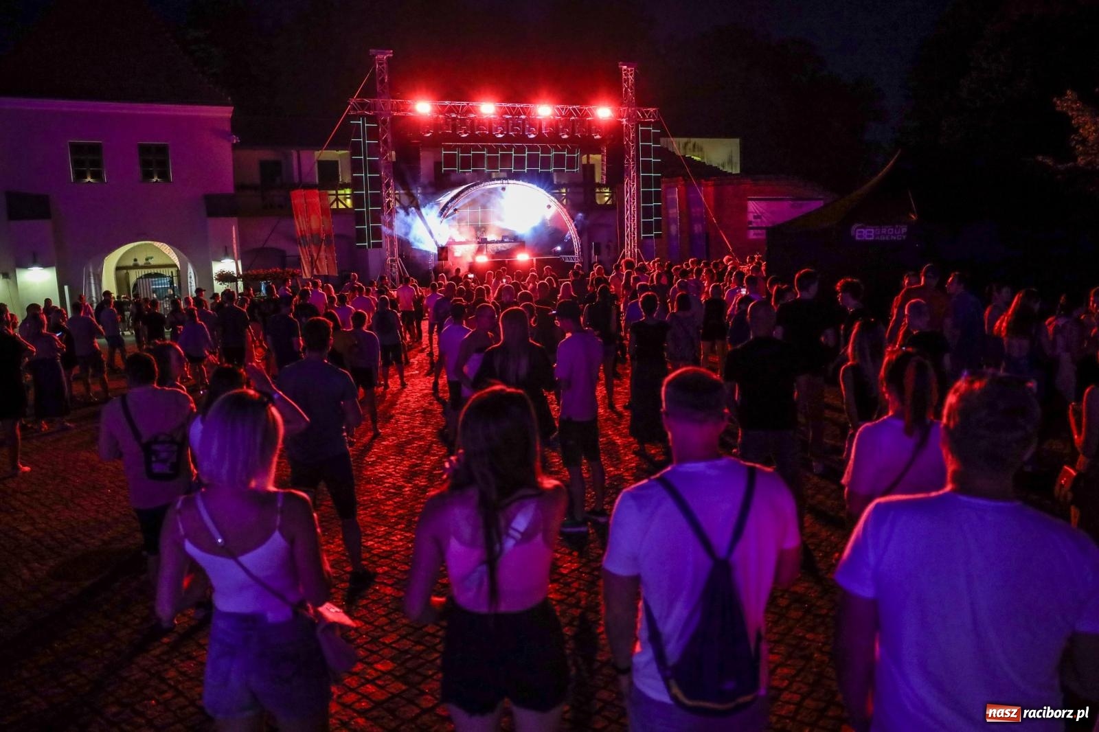 Zdjęcie w galerii na portalu naszraciborz.pl: Full Moon na raciborskim zamku - dzień drugi [FOTO] wiadomości z regionu