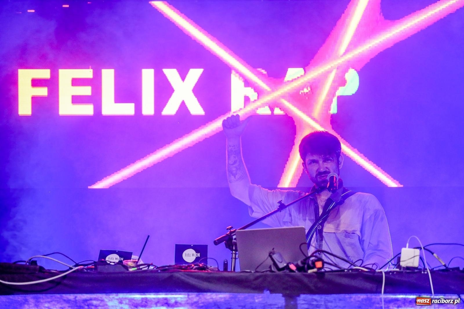 Zdjęcie w galerii na portalu naszraciborz.pl: Full Moon na raciborskim zamku - dzień drugi [FOTO] wiadomości z regionu