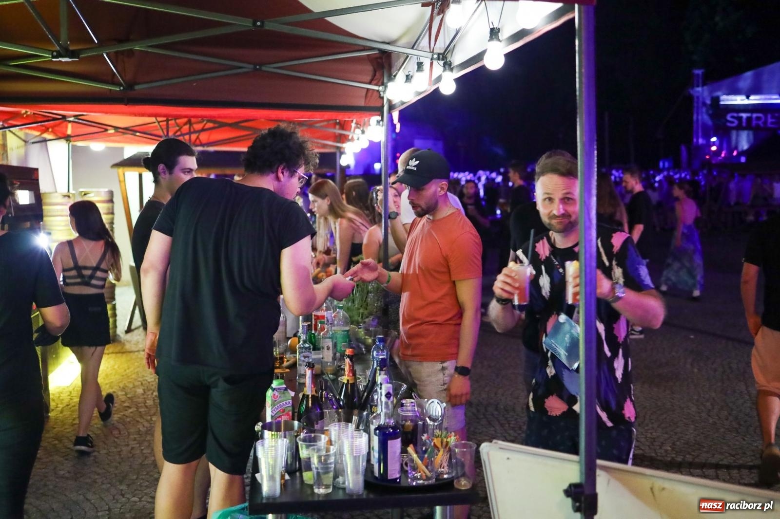 Zdjęcie w galerii na portalu naszraciborz.pl: Full Moon na raciborskim zamku - dzień drugi [FOTO] wiadomości z regionu