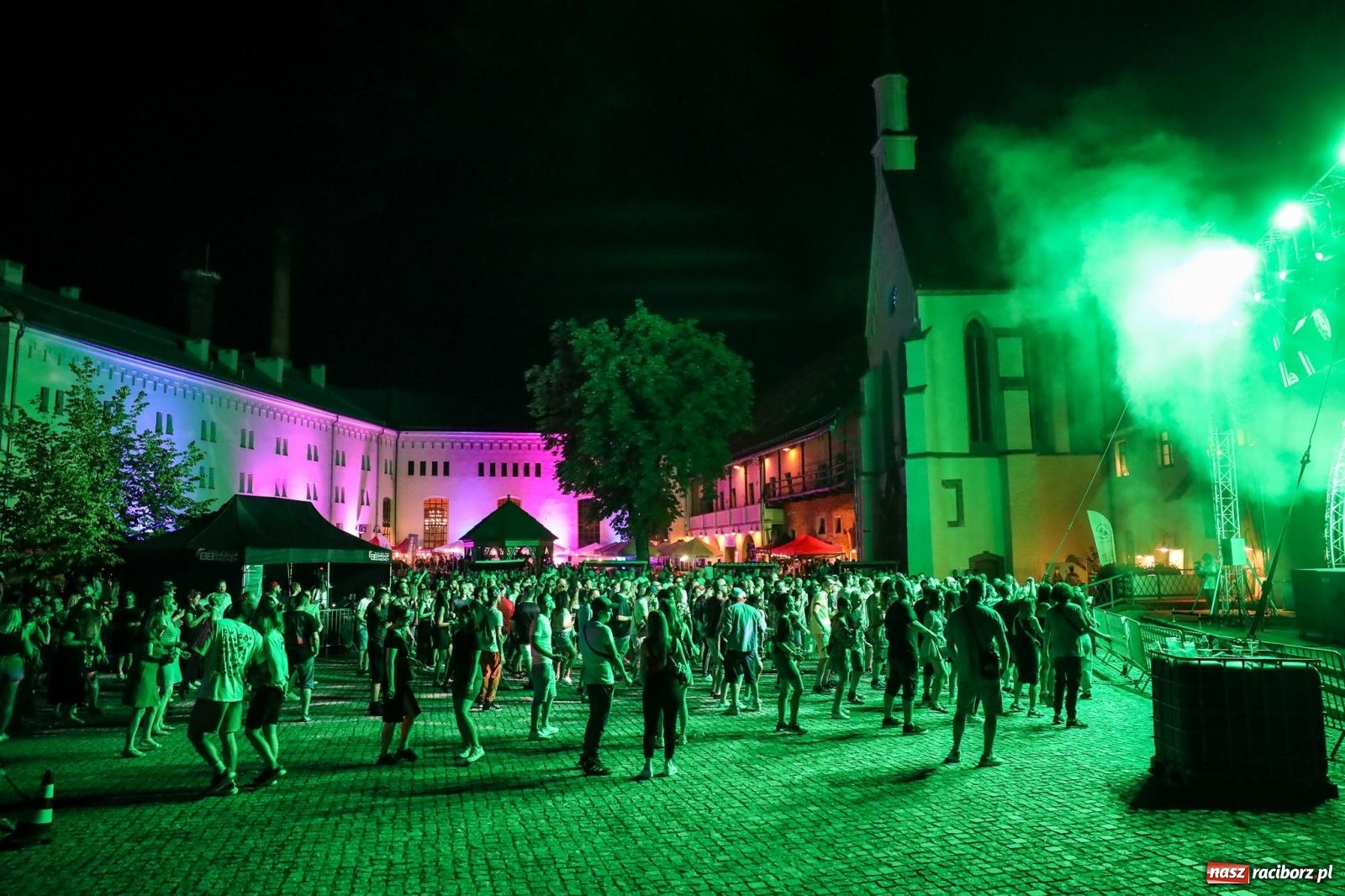 Zdjęcie w galerii na portalu naszraciborz.pl: Full Moon na raciborskim zamku - dzień drugi [FOTO] wiadomości z regionu