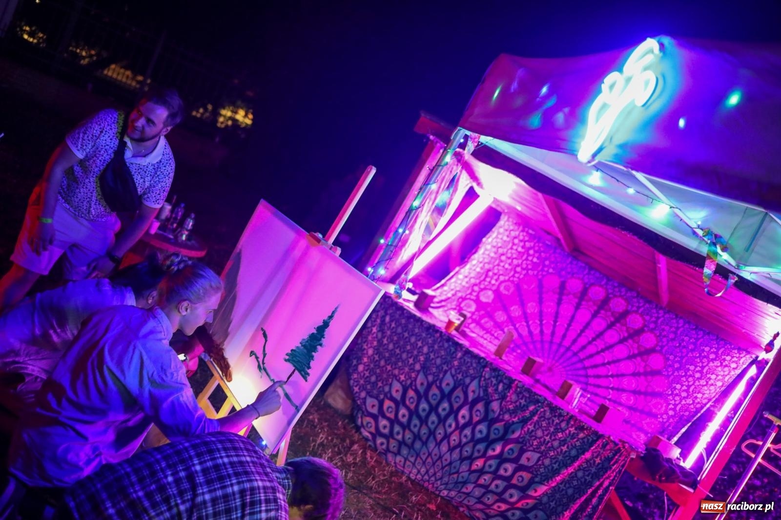 Zdjęcie w galerii na portalu naszraciborz.pl: Full Moon na raciborskim zamku - dzień drugi [FOTO] wiadomości z regionu