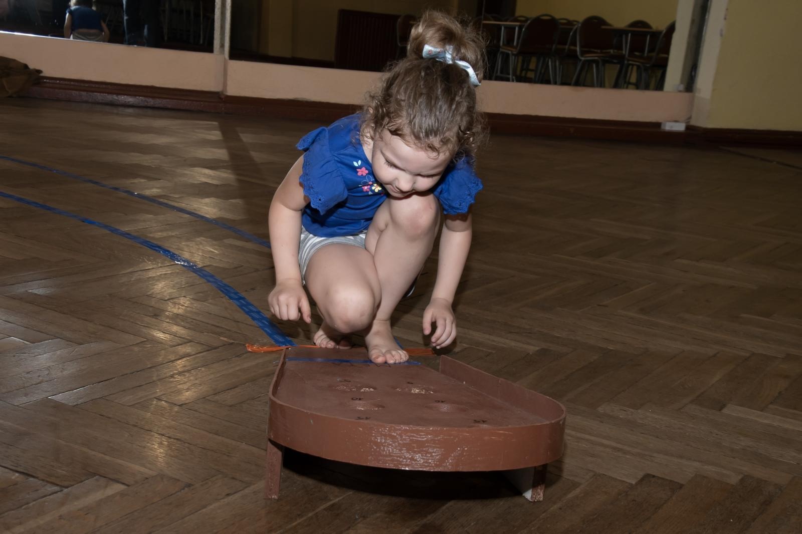 Zdjęcie w galerii na portalu naszraciborz.pl: III Mistrzostwa Gry w Kapsle Kapslomania w Krzanowicach wiadomości z regionu