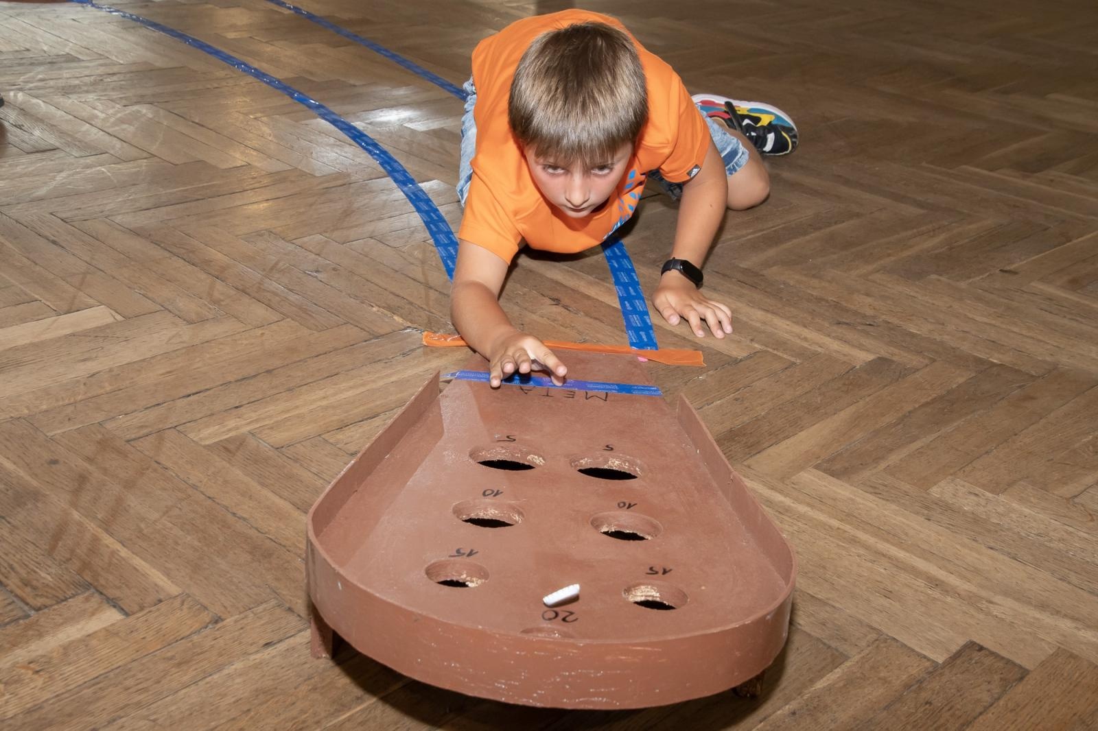 Zdjęcie w galerii na portalu naszraciborz.pl: III Mistrzostwa Gry w Kapsle Kapslomania w Krzanowicach wiadomości z regionu