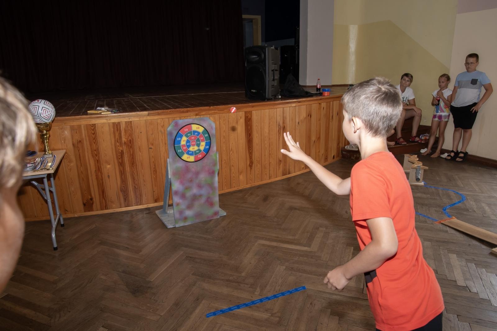 Zdjęcie w galerii na portalu naszraciborz.pl: III Mistrzostwa Gry w Kapsle Kapslomania w Krzanowicach wiadomości z regionu