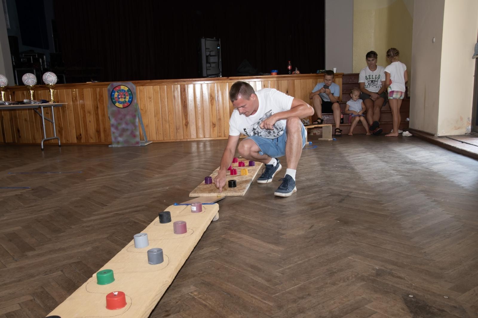 Zdjęcie w galerii na portalu naszraciborz.pl: III Mistrzostwa Gry w Kapsle Kapslomania w Krzanowicach wiadomości z regionu