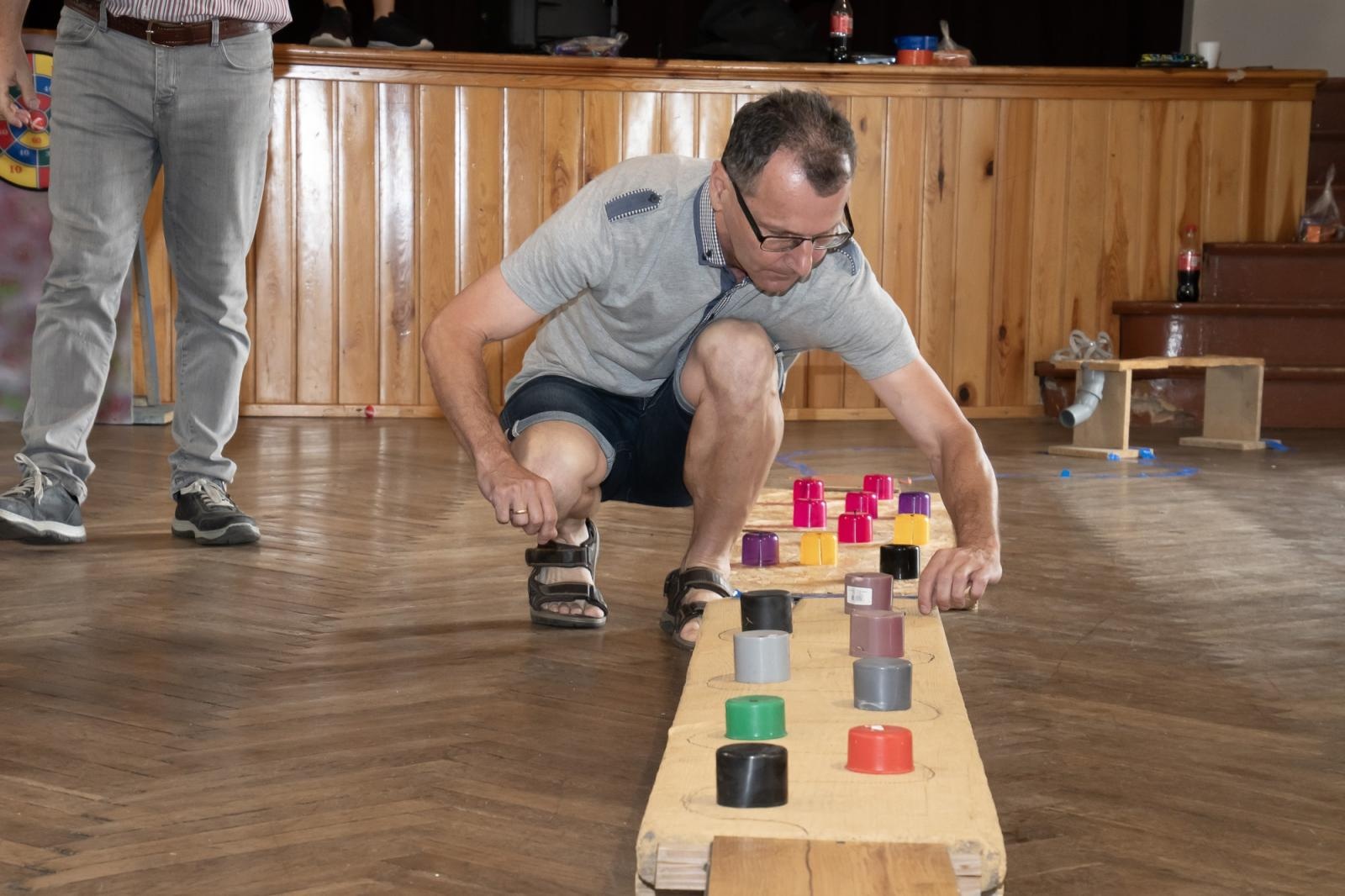 Zdjęcie w galerii na portalu naszraciborz.pl: III Mistrzostwa Gry w Kapsle Kapslomania w Krzanowicach wiadomości z regionu