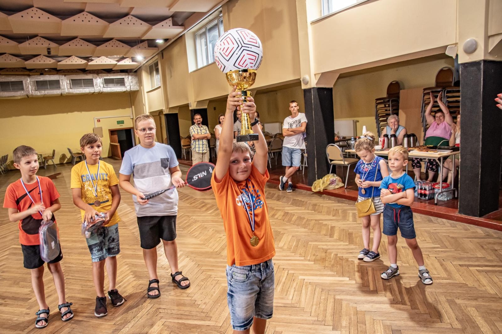 Zdjęcie w galerii na portalu naszraciborz.pl: III Mistrzostwa Gry w Kapsle Kapslomania w Krzanowicach wiadomości z regionu