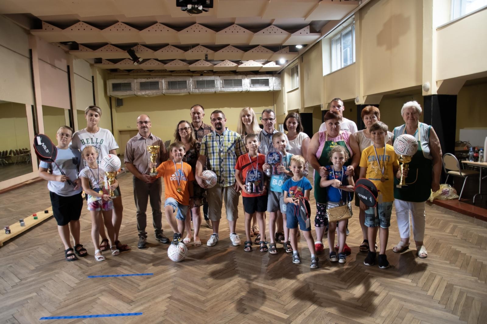 Zdjęcie w galerii na portalu naszraciborz.pl: III Mistrzostwa Gry w Kapsle Kapslomania w Krzanowicach wiadomości z regionu