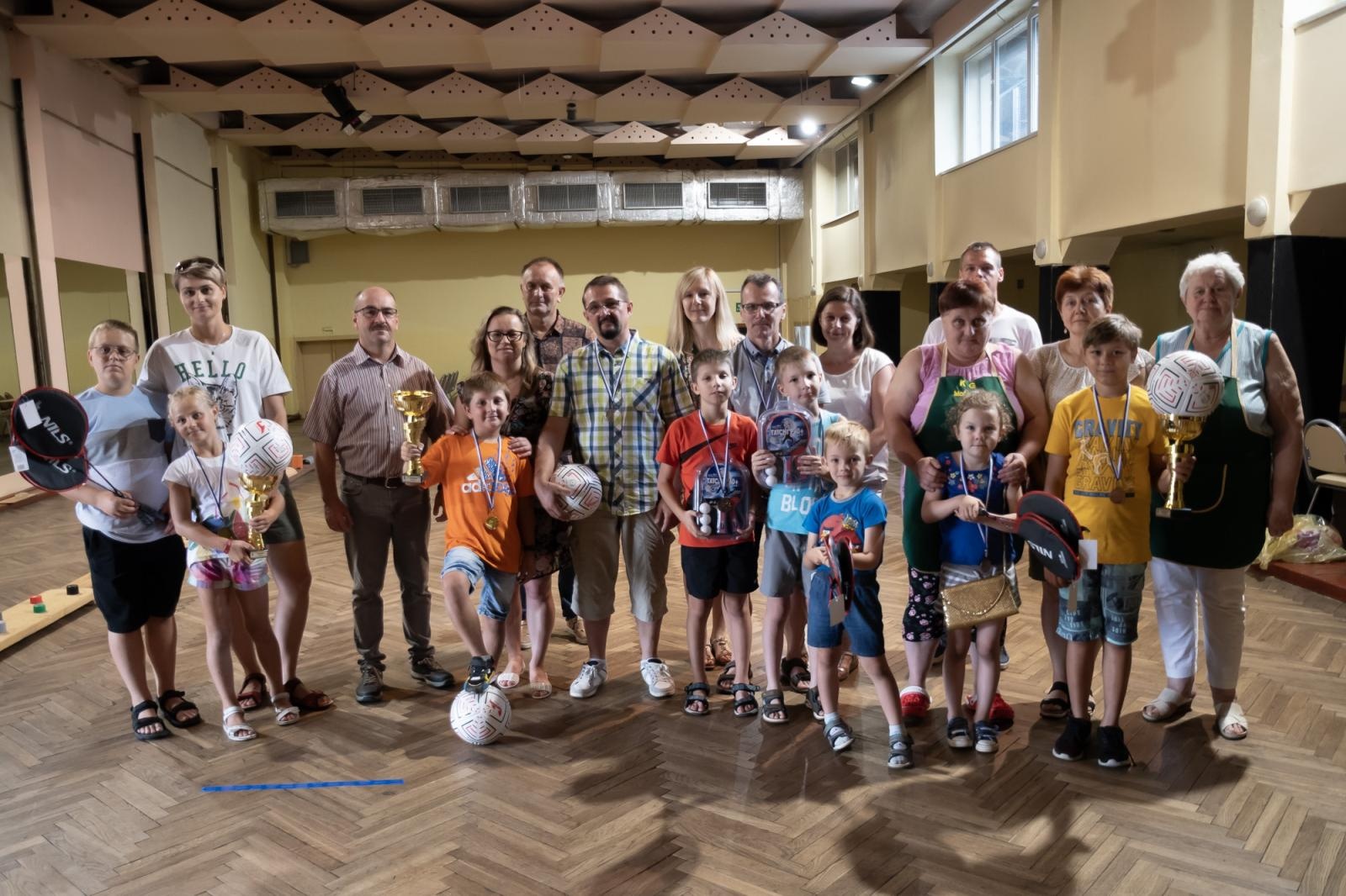 Zdjęcie w galerii na portalu naszraciborz.pl: III Mistrzostwa Gry w Kapsle Kapslomania w Krzanowicach wiadomości z regionu