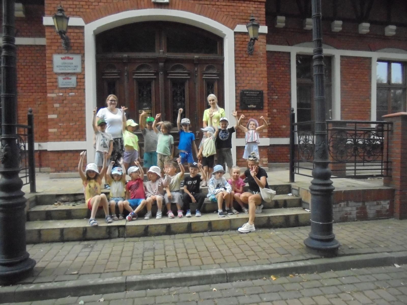 Zdjęcie w galerii na portalu naszraciborz.pl: Motylki opanowały tenisowy kort wiadomości z regionu