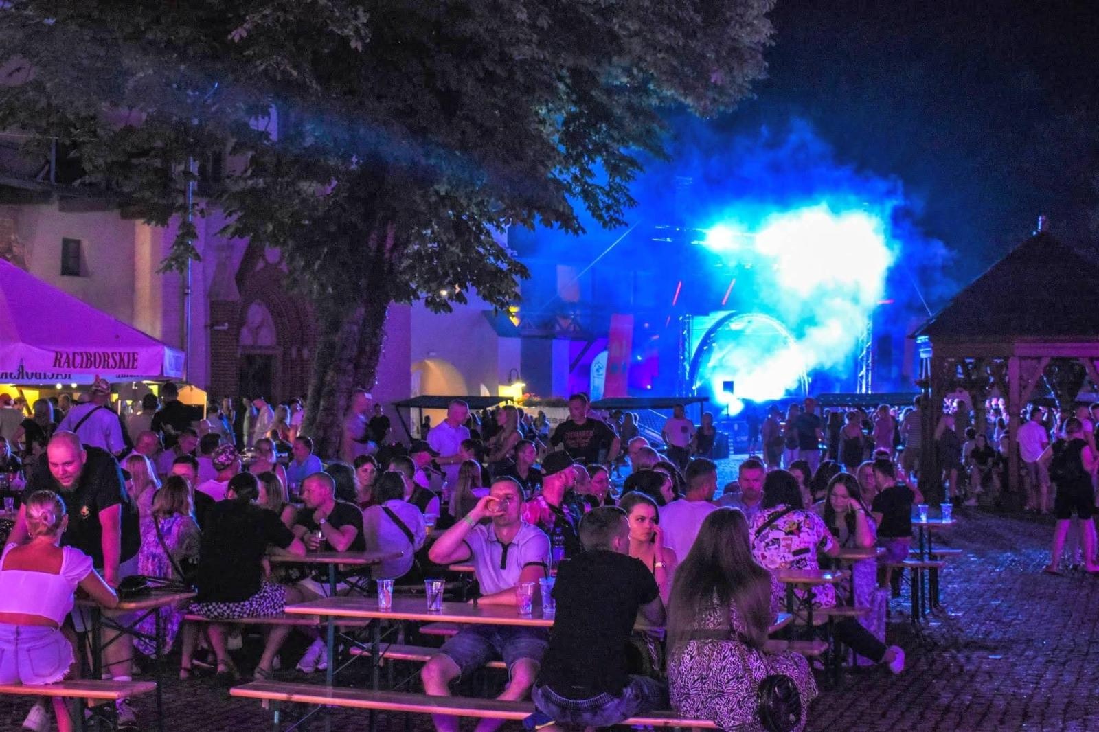 Zdjęcie w galerii na portalu naszraciborz.pl: Full Moon na raciborskim zamku - dzień trzeci [FOTO] wiadomości z regionu