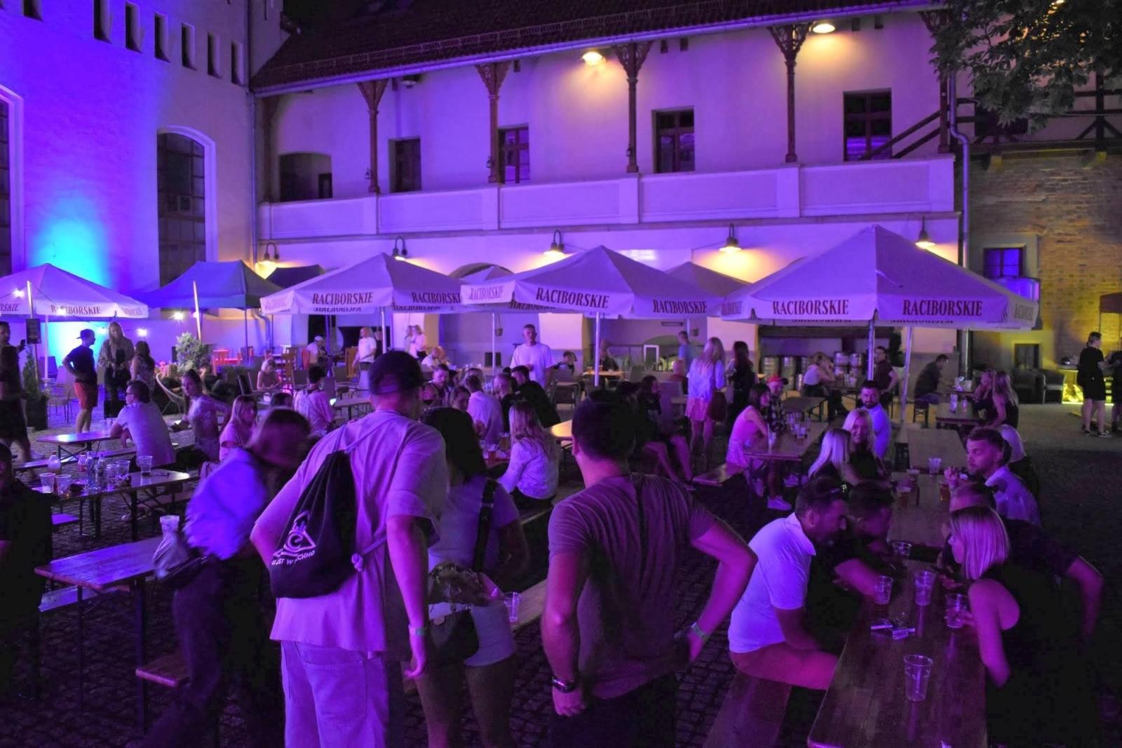 Zdjęcie w galerii na portalu naszraciborz.pl: Full Moon na raciborskim zamku - dzień trzeci [FOTO] wiadomości z regionu