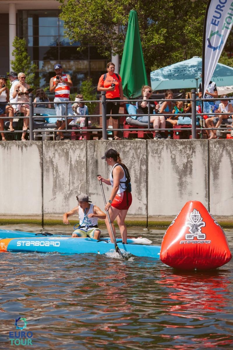 Zdjęcie w galerii na portalu naszraciborz.pl: Raciborskie wodniaczki na EuroTourSup wiadomości z regionu