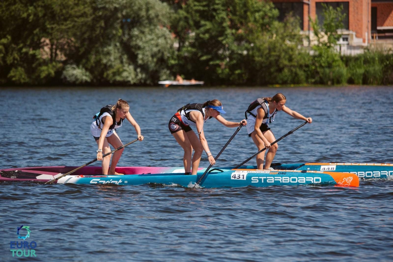 Zdjęcie w galerii na portalu naszraciborz.pl: Raciborskie wodniaczki na EuroTourSup wiadomości z regionu