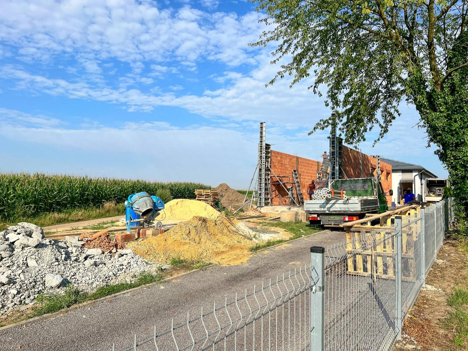 Zdjęcie w galerii na portalu naszraciborz.pl: Trwa budowa krematorium w Raciborzu [FOTO] wiadomości z regionu