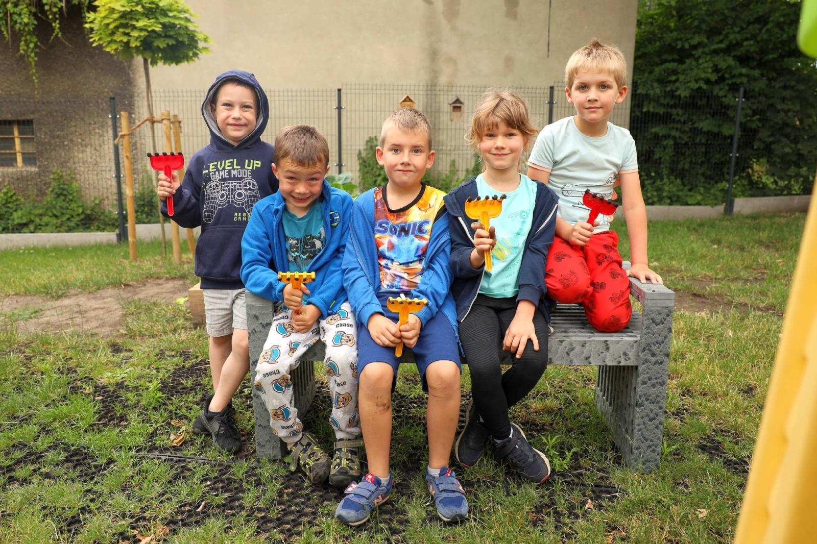 Zdjęcie w galerii na portalu naszraciborz.pl: Obfite zbiory warzyw i owoców w Przedszkolu nr 16 i ZSP nr 4 wiadomości z regionu