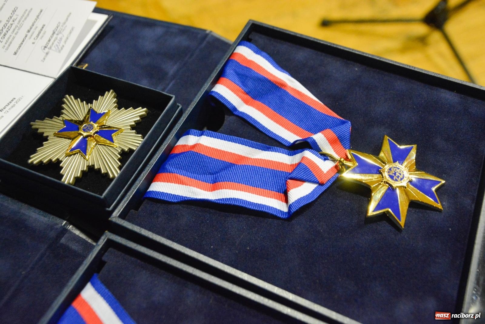 Zdjęcie w galerii na portalu naszraciborz.pl: Szeryf i jego współpracownicy. Raciborska policja świętuje [FOTO i WIDEO] wiadomości z regionu