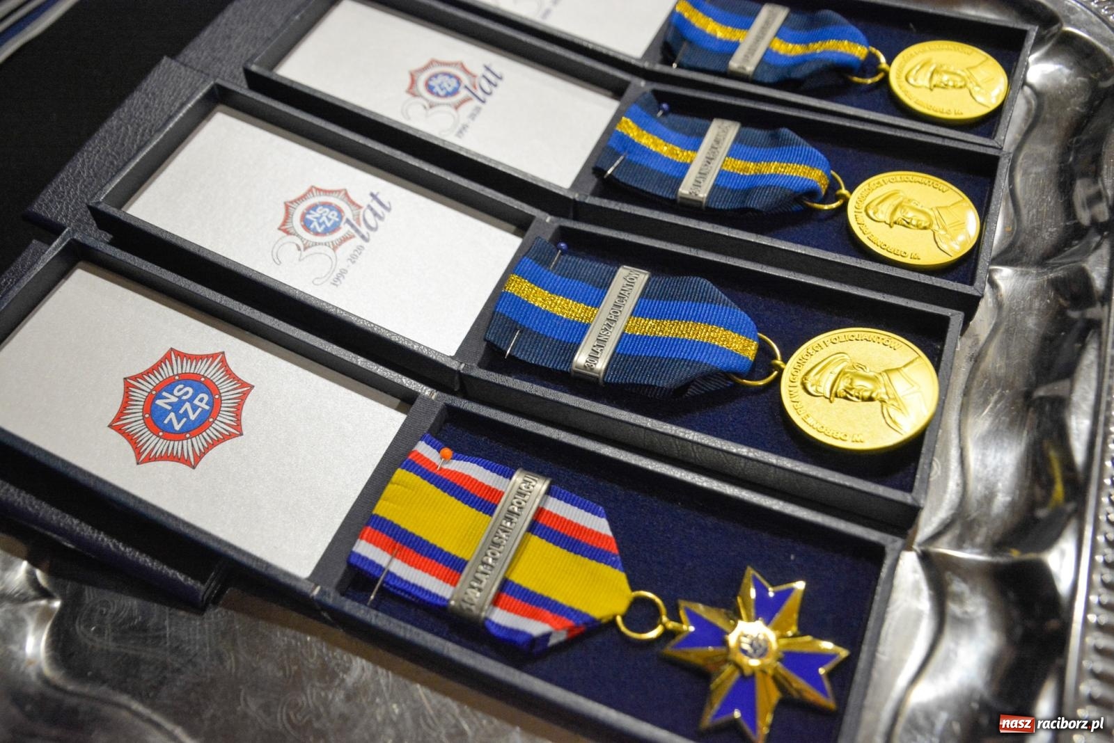 Zdjęcie w galerii na portalu naszraciborz.pl: Szeryf i jego współpracownicy. Raciborska policja świętuje [FOTO i WIDEO] wiadomości z regionu