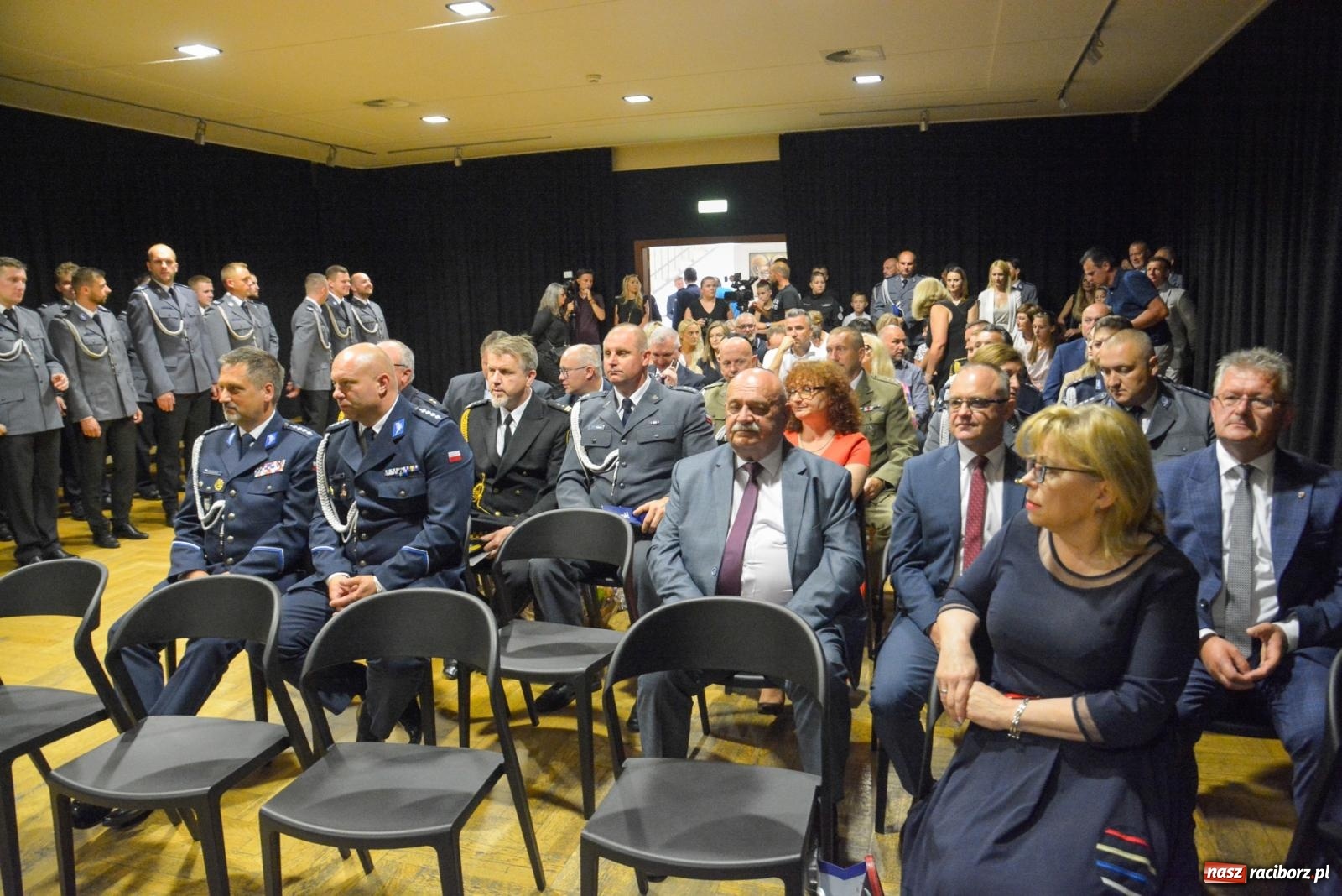 Zdjęcie w galerii na portalu naszraciborz.pl: Szeryf i jego współpracownicy. Raciborska policja świętuje [FOTO i WIDEO] wiadomości z regionu