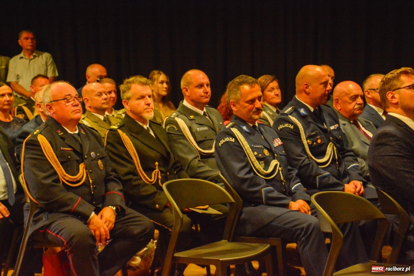 Zdjęcie w galerii na portalu naszraciborz.pl: Szeryf i jego współpracownicy. Raciborska policja świętuje [FOTO i WIDEO] wiadomości z regionu