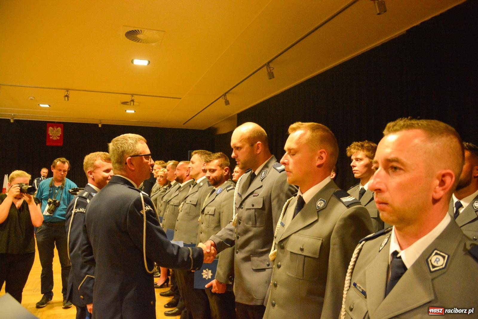 Zdjęcie w galerii na portalu naszraciborz.pl: Szeryf i jego współpracownicy. Raciborska policja świętuje [FOTO i WIDEO] wiadomości z regionu