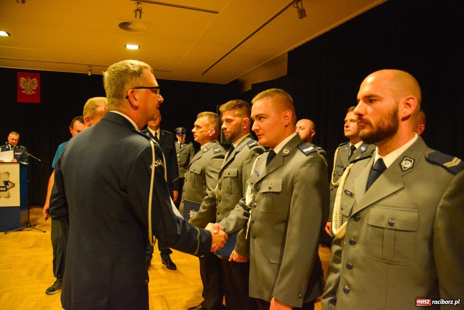 Zdjęcie w galerii na portalu naszraciborz.pl: Szeryf i jego współpracownicy. Raciborska policja świętuje [FOTO i WIDEO] wiadomości z regionu