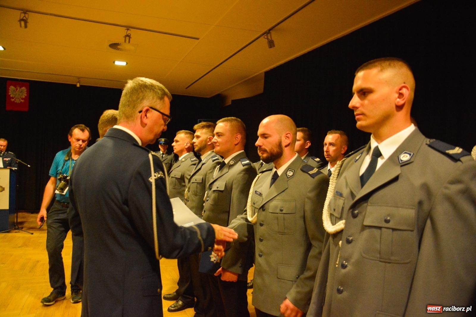 Zdjęcie w galerii na portalu naszraciborz.pl: Szeryf i jego współpracownicy. Raciborska policja świętuje [FOTO i WIDEO] wiadomości z regionu