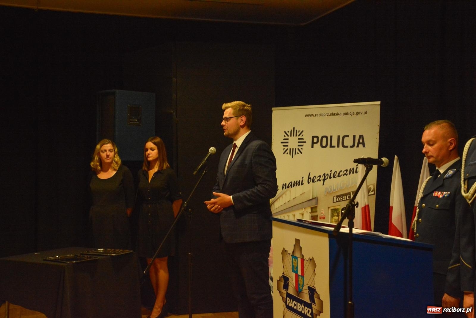 Zdjęcie w galerii na portalu naszraciborz.pl: Szeryf i jego współpracownicy. Raciborska policja świętuje [FOTO i WIDEO] wiadomości z regionu