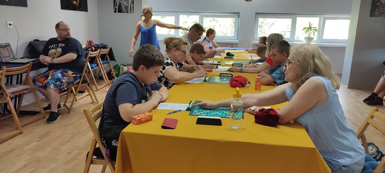 Zdjęcie w galerii na portalu naszraciborz.pl: Wakacyjny turniej Scrabble w PCS wiadomości z regionu